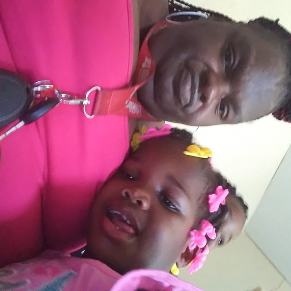 Meet your Posher, April - Picture 1 of 1